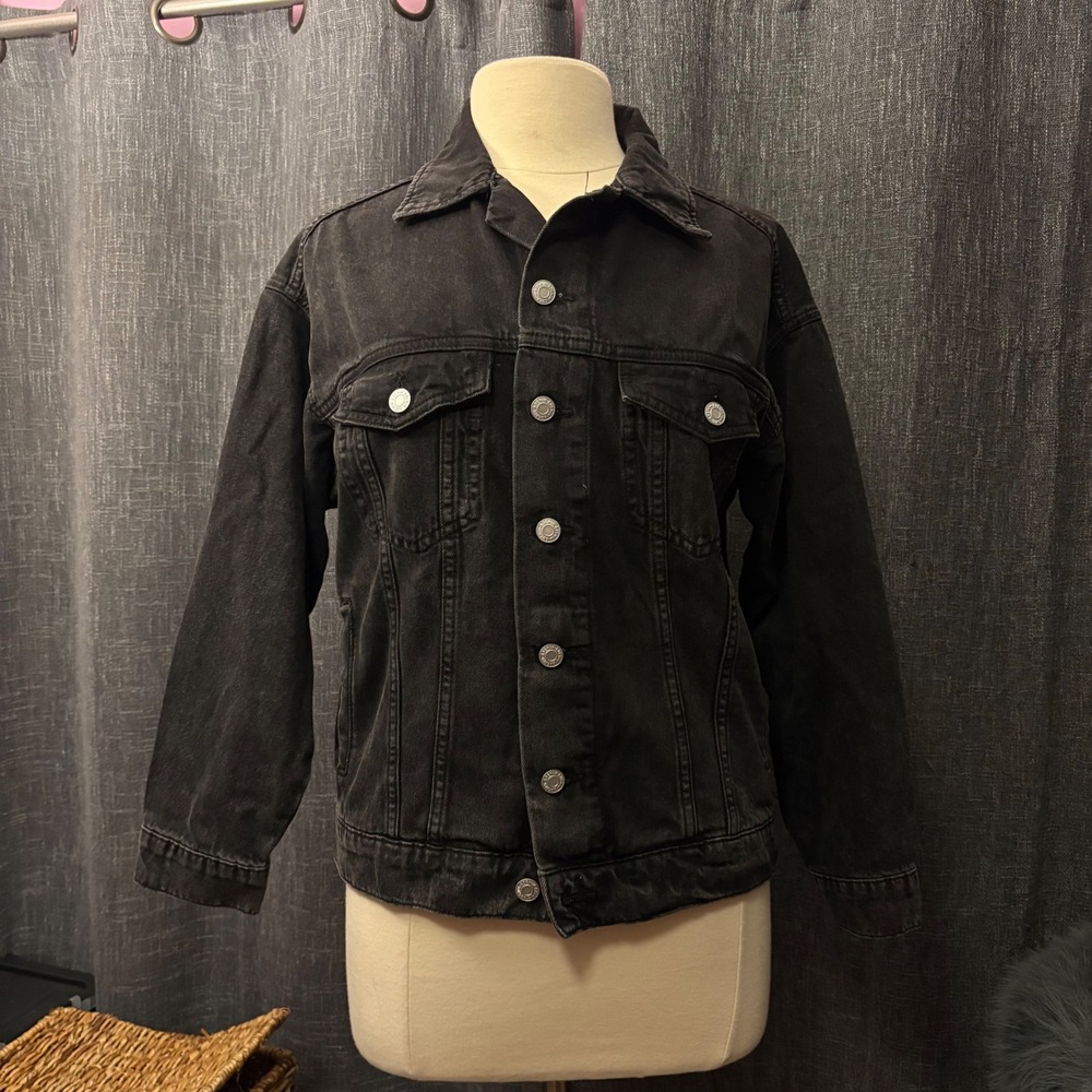 H&M &Denim Black‎ Acid Wash Denim Jean Button Down Jacket (Women's XS)